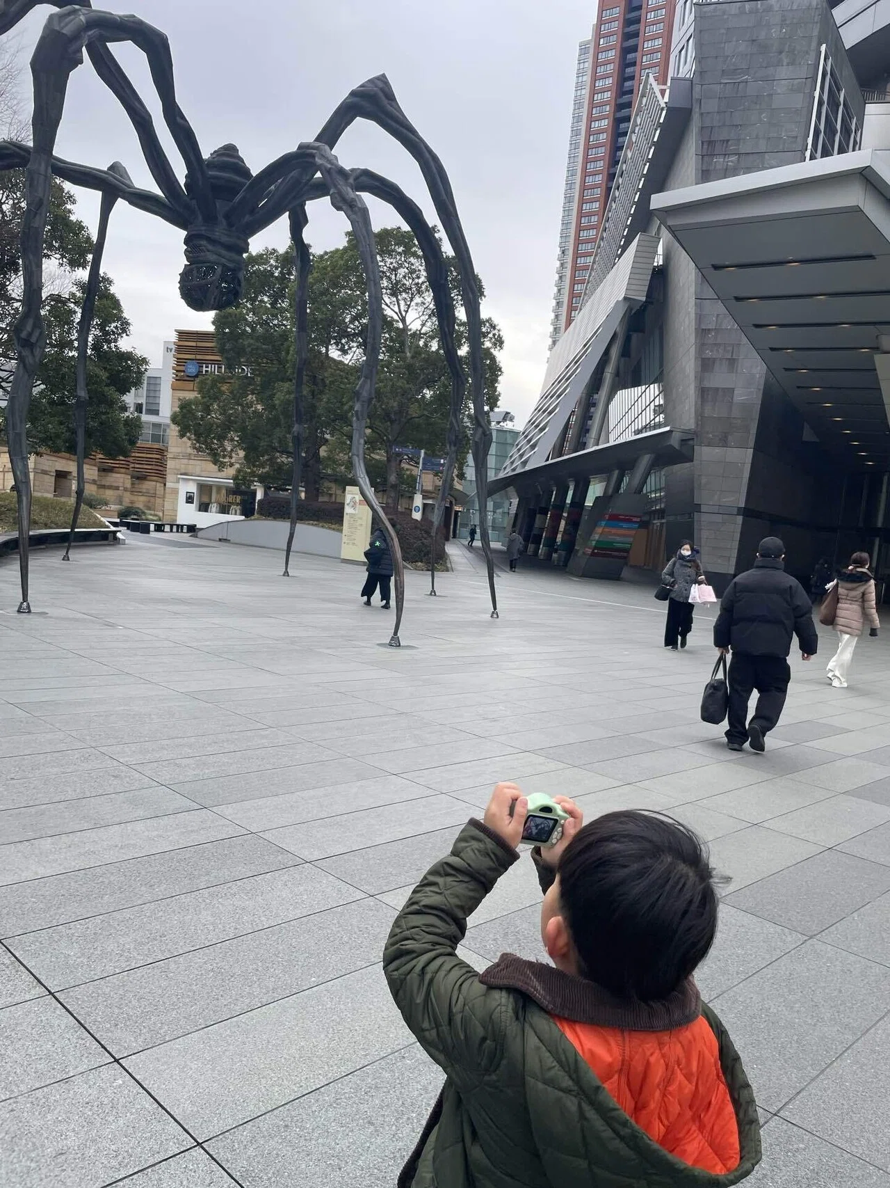 035【親子アート】六本木へ！子連れで3年に1度の現代アート鑑賞