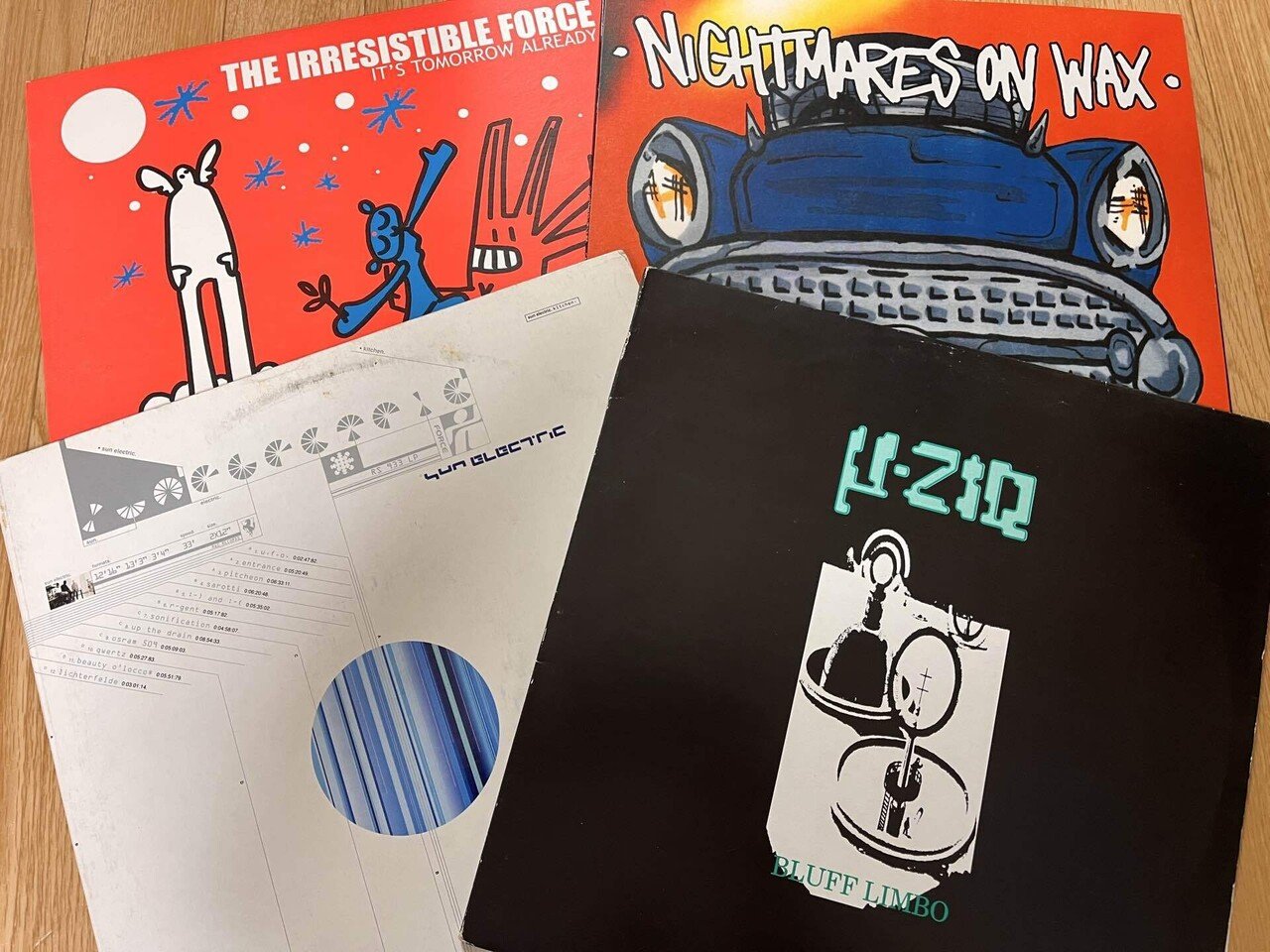 実家で思いがけず見つかった90年代テクノレコードとの再会｜Timescape