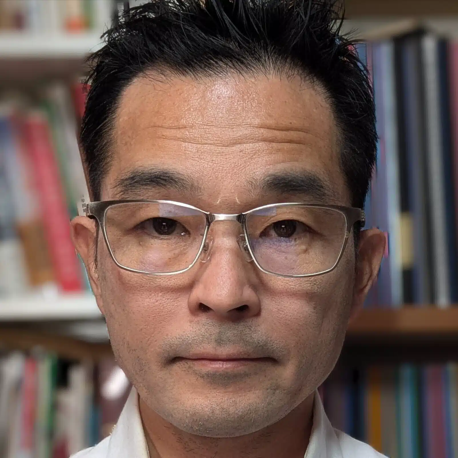 西牟田　靖