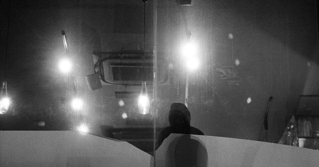 夜と霧の隅で、Tri-X｜Miyake