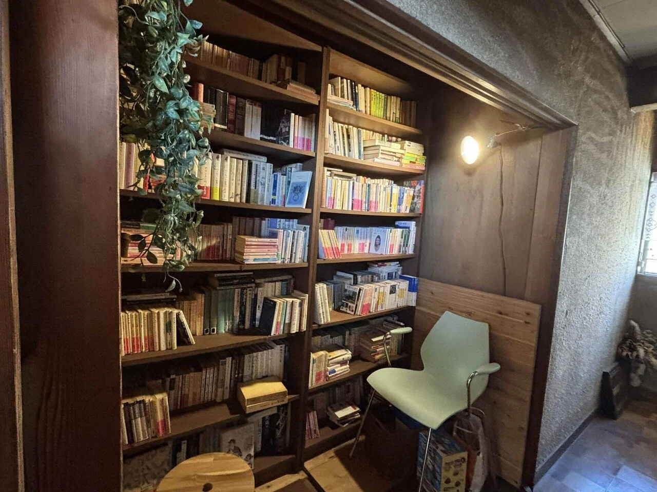 神奈川・戸塚】隠れ家カフェ「珈琲と図書室」で過ごす穏やかな時間