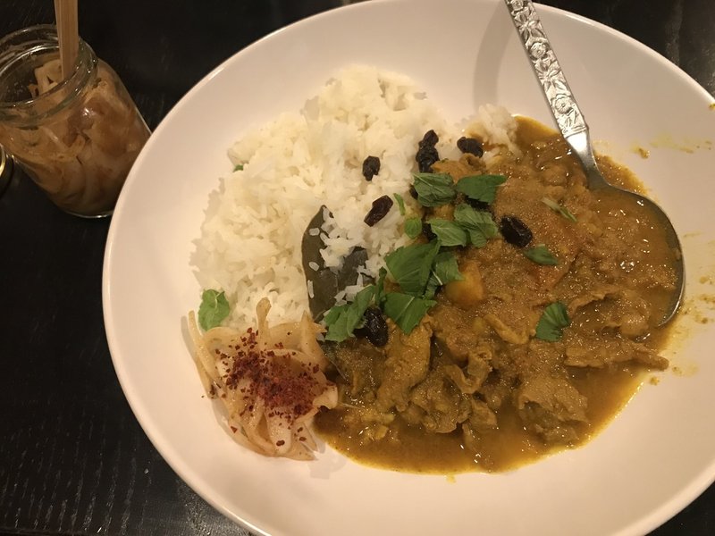 インドのラムカレーとチキンカレーとヨーグルトライス Eribow Note インドのラムカレーとチキンカレーとヨーグルトライス Eribow Note