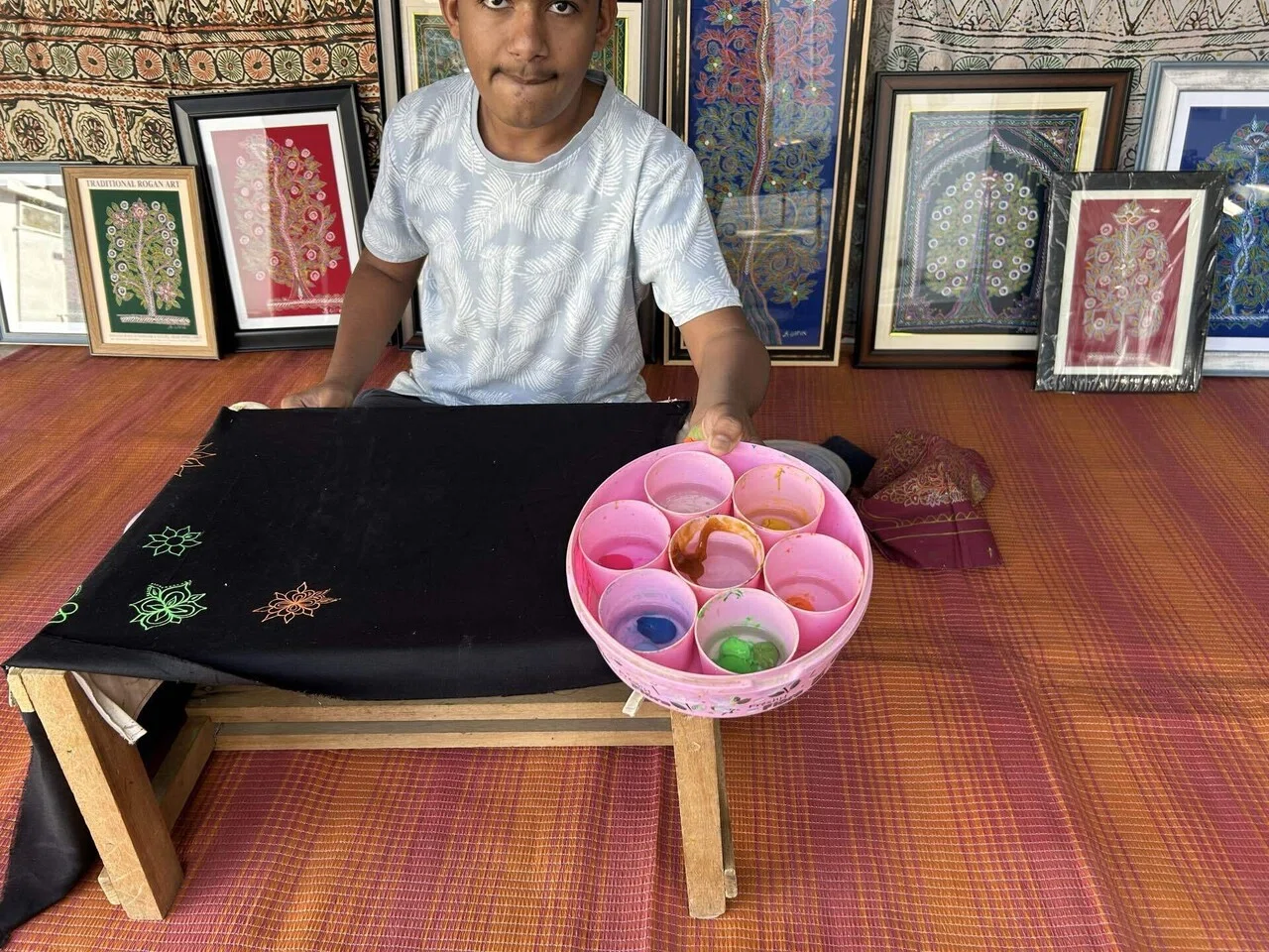 インド旅行記】カッチ②〈手工芸の村編〉🧣🎨｜まる