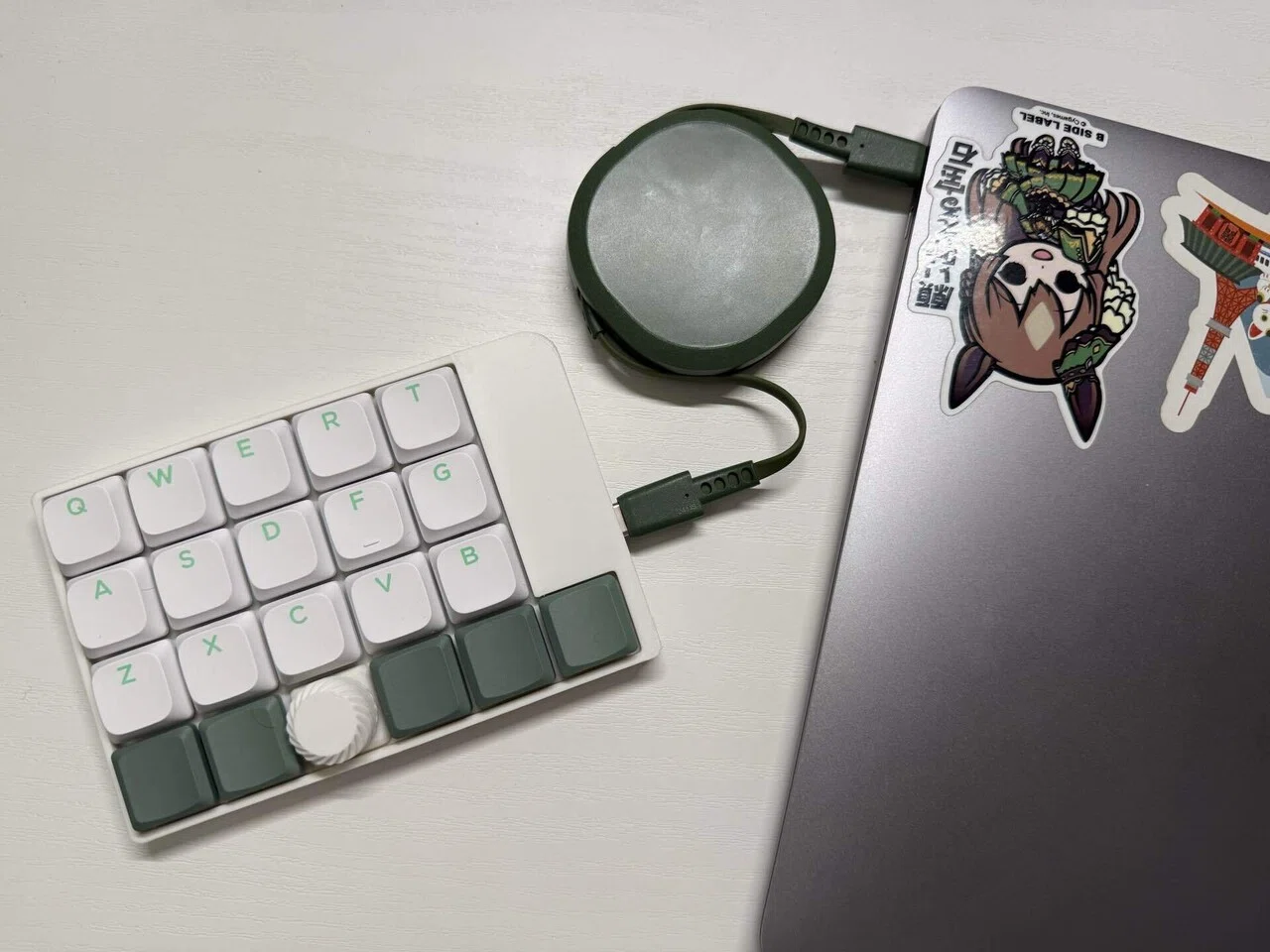 分割キーボード LiNEA40 (バッテリー抜き) LiNEA40が完全に持ち運び専用のキーボードとして便利だった｜もつ
