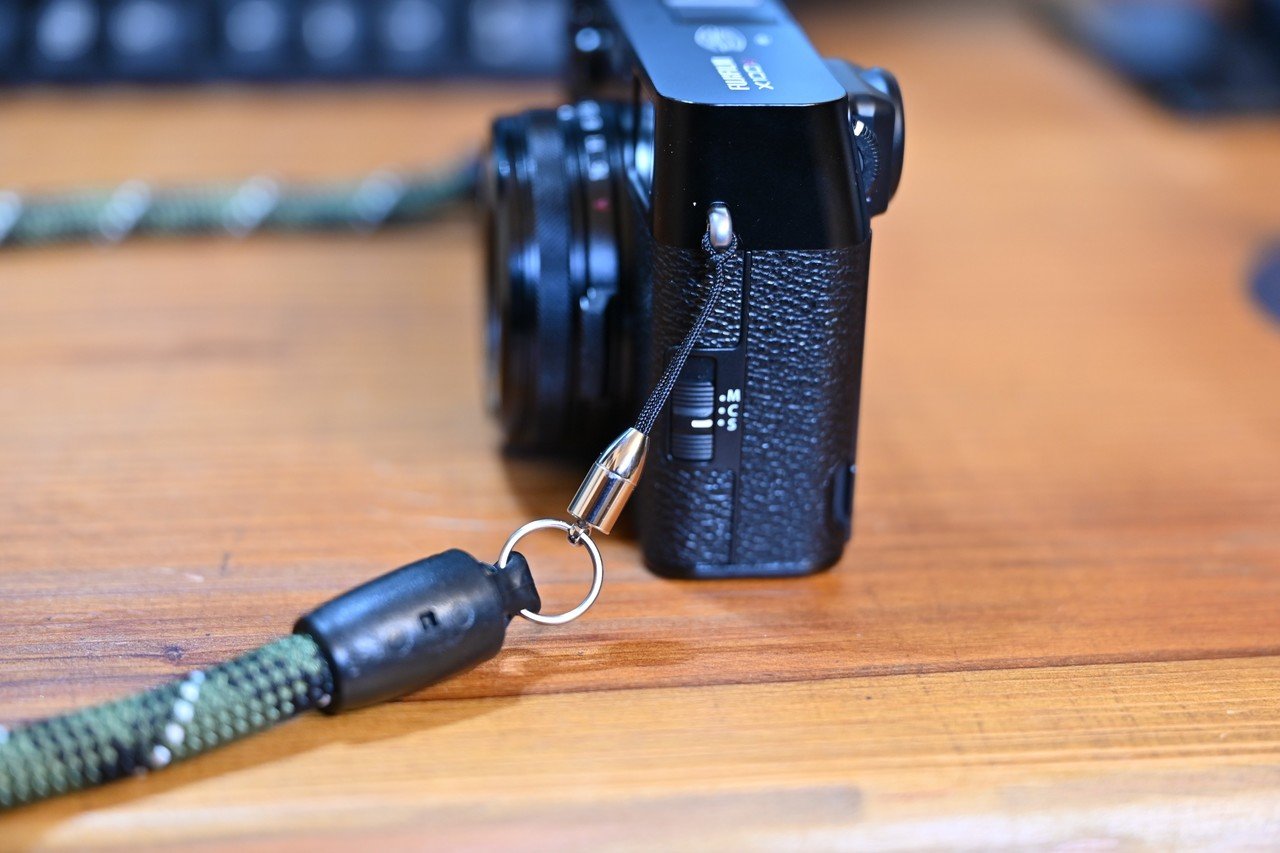 美品　FUJIFILM X100VI 付属品完備　ヨセミテストラップ他 X100V用に購入したストラップ | インダストリアのシルク素材の