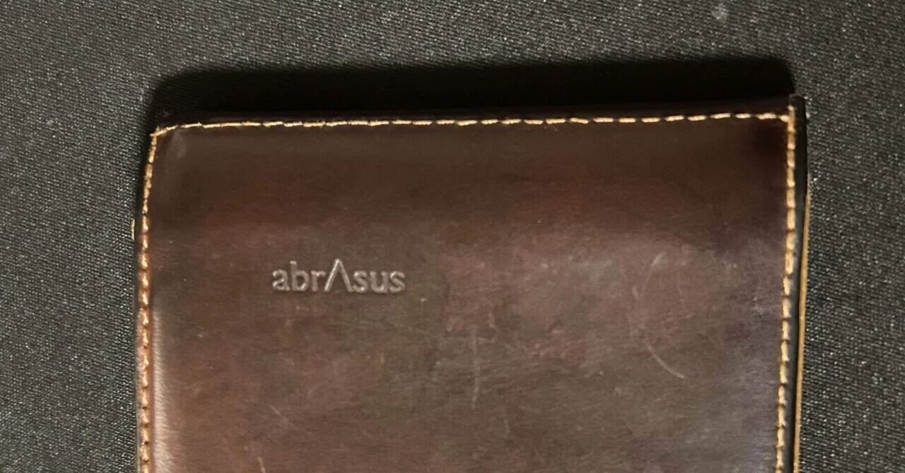 abrAsus ブラウン 薄い財布 買ってよかった】薄い財布（abrAsus）｜サラリーマンの購入履歴