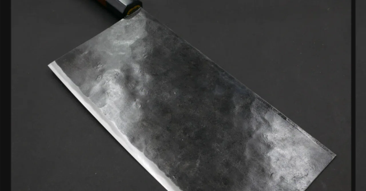 大迫力！包丁界の漢気No.1世界の武田刃物！｜YAKU KNIVES