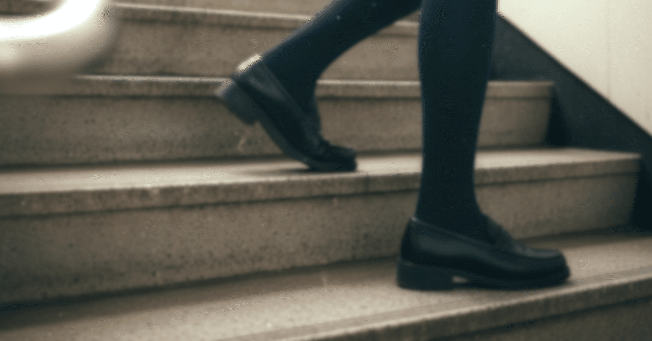 地下鉄・日比野駅で育った読書習慣。10年間通った駅がくれたもの― 駅前の古い本屋と、バス30分の帰り道が育てた価値観｜＃この駅が好き｜こんきち＊アラフォーのサムネイル画像