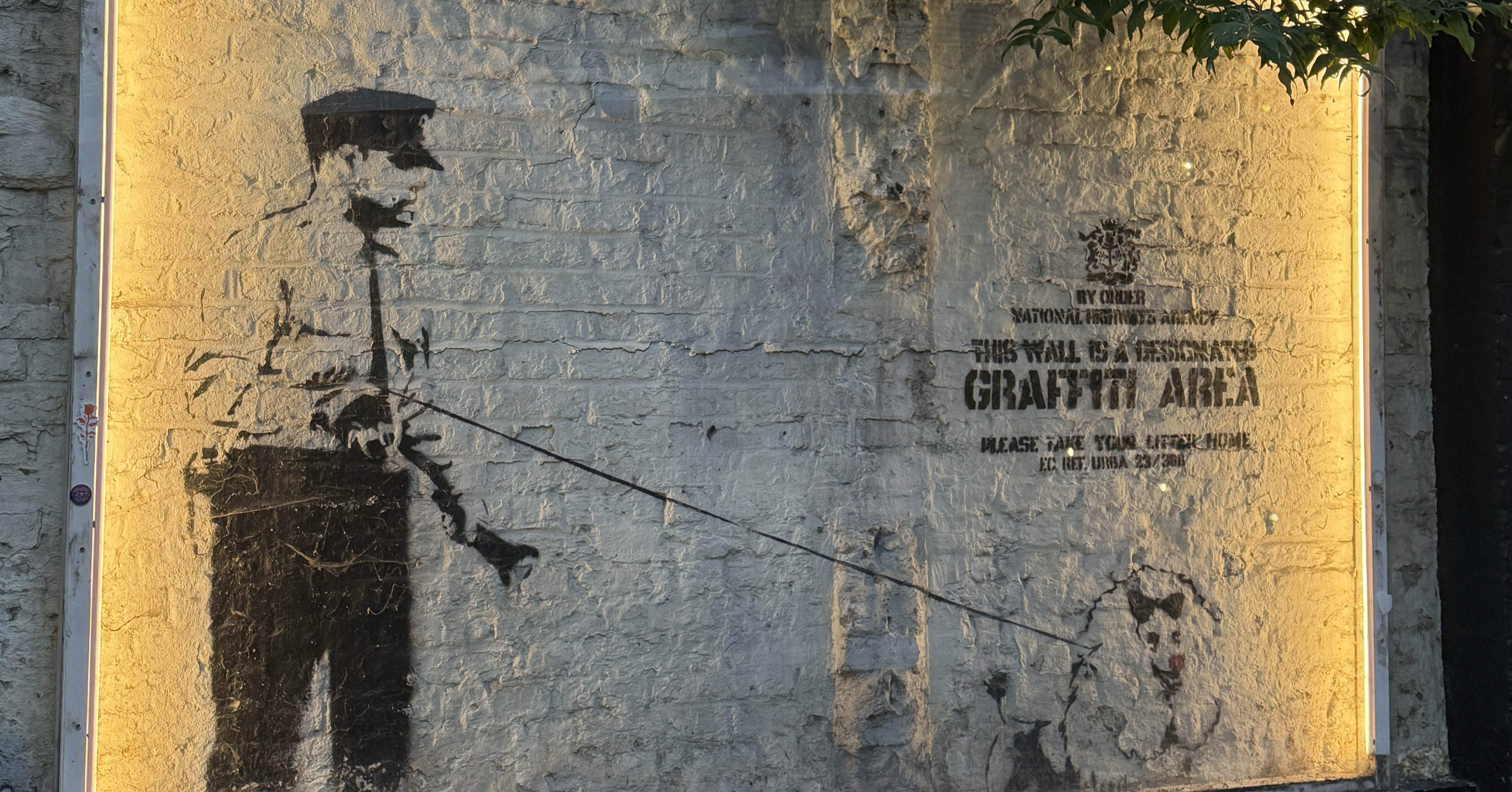 早朝散歩でバンクシー作品を見る【ロンドン#11】｜家族で世界一周