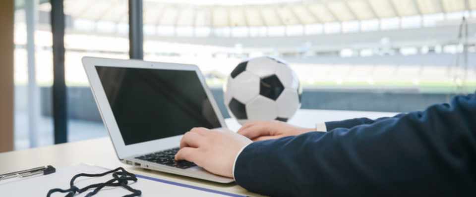 第17号 ドラえもんが 川崎フロンターレのユニフォームを着た日 いしかわごう Note