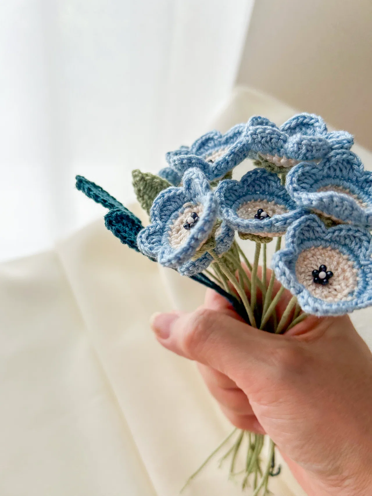 ネモフィラー摘んで帰れない花畑を再現したくてーかぎ針編みのお花誕生