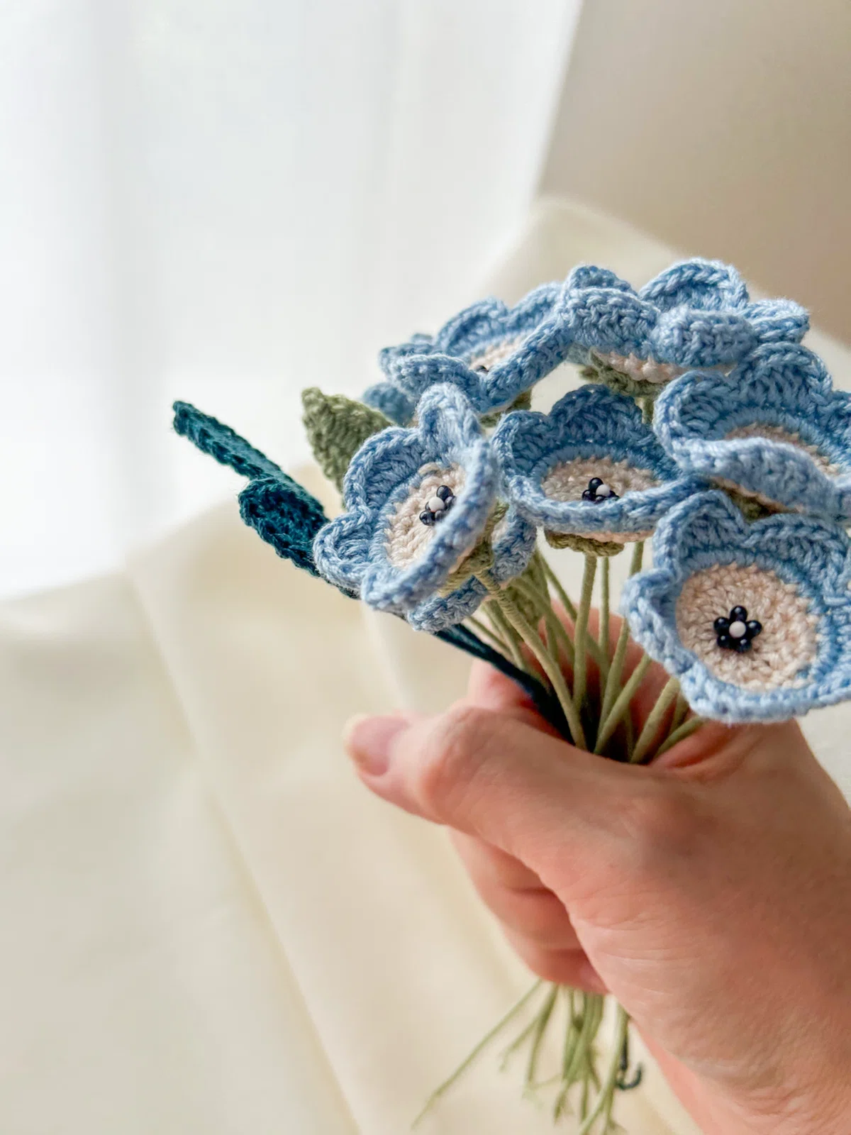 ネモフィラー摘んで帰れない花畑を再現したくてーかぎ針編みのお花誕生