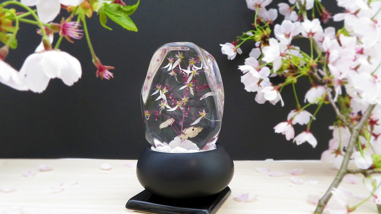 春 初夏の花 ユキノシタ のレジンフラワー 千花 Chibana Note 春 初夏の花 ユキノシタ のレジンフラワー 千花 Chibana Note
