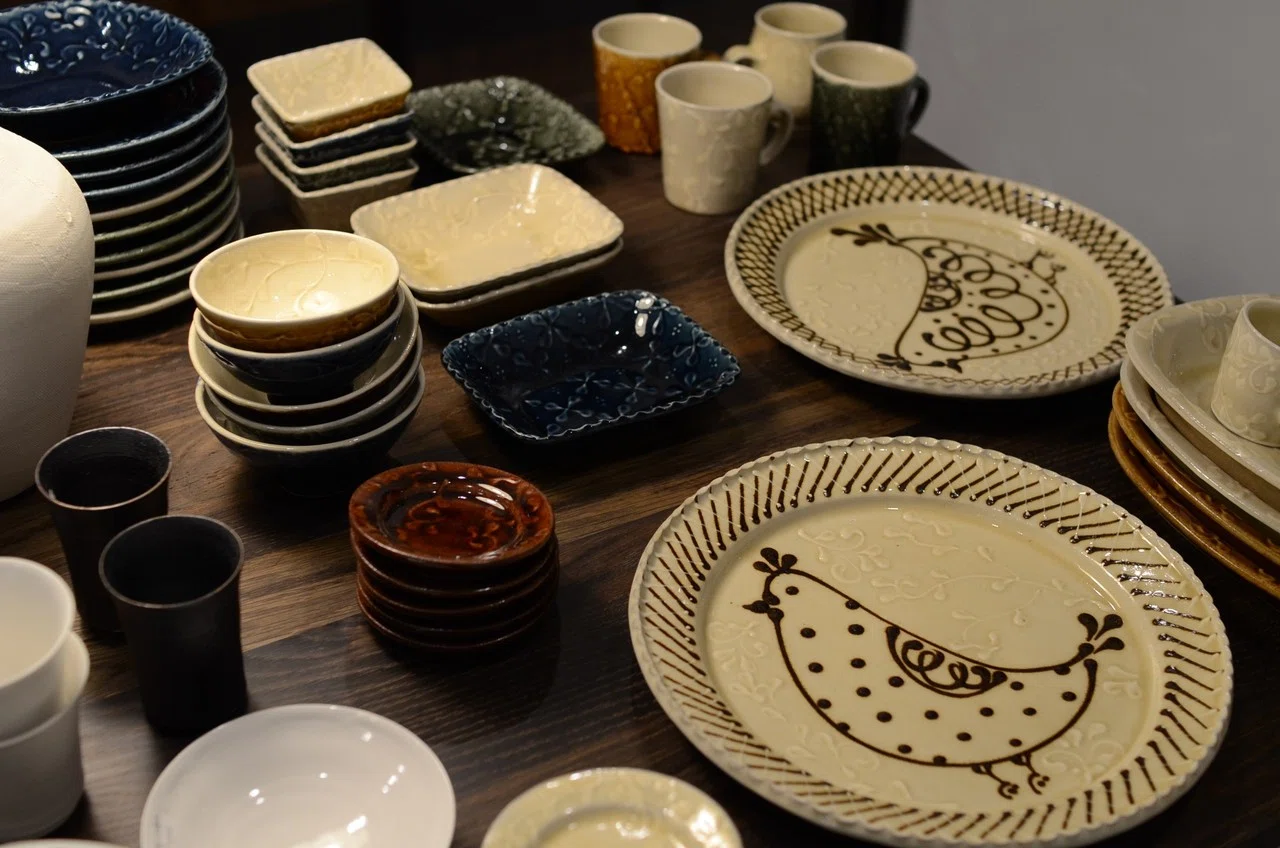 ◇久保田健司氏の「SLIP WARE」｜JIBITAのnote