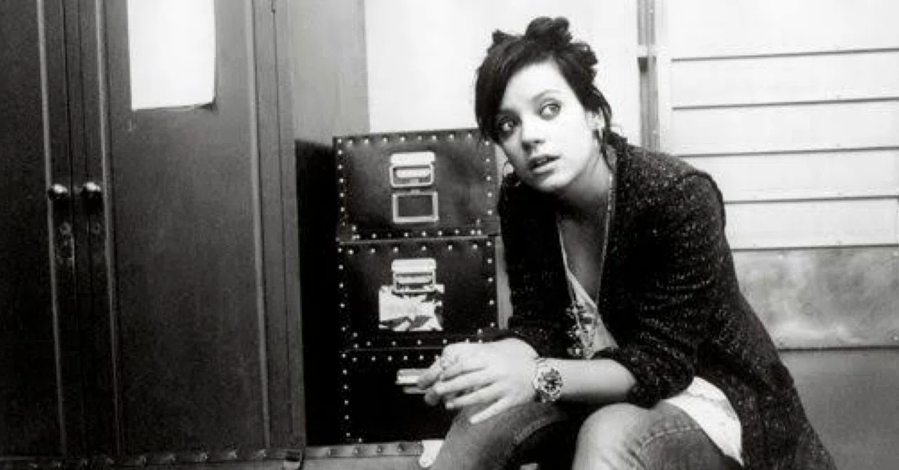 Lily Allen「Alright, Still」｜re:Sonance