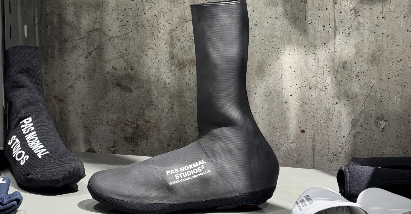 Pas Normal Studios | Logo Heavy Overshoes｜RAPPORT | MAGNET
