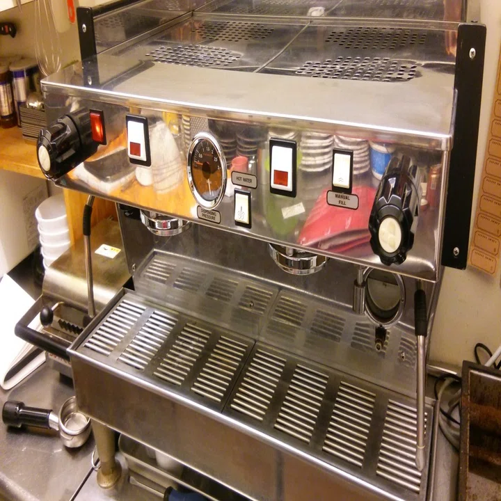 マルゾッコエスプレッソマシーン ラマルゾッコ 中古 LA MARZOCCO ラ・マルゾッコ Linea Micra リネアミクラ セミオートエスプレッソマシン 家庭用 日本正規代理店品 エスプレッソマシン・コーヒー用品専門店