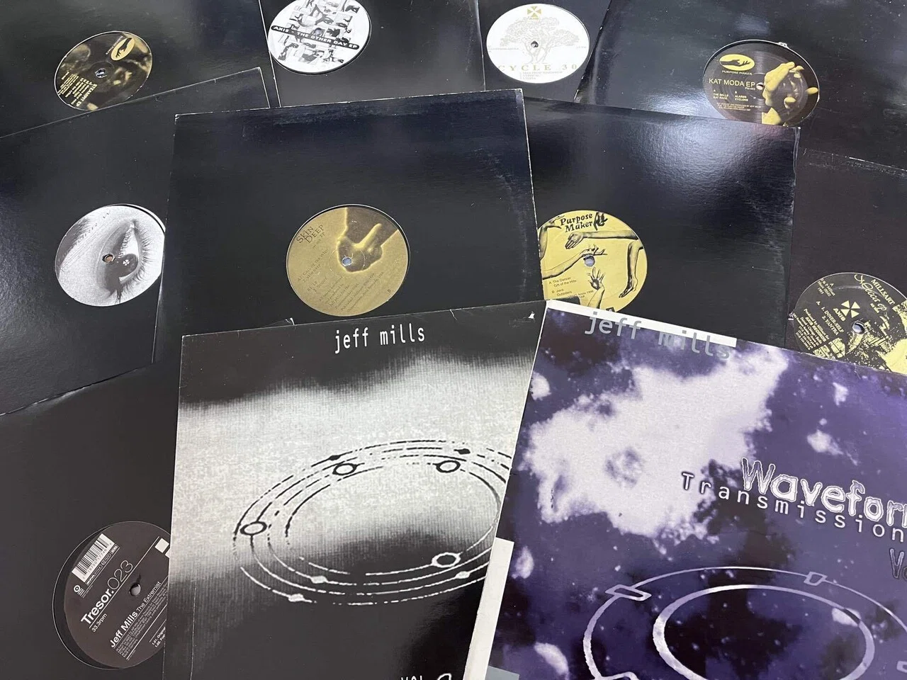 実家で思いがけず見つかった90年代テクノレコードとの再会｜Timescape