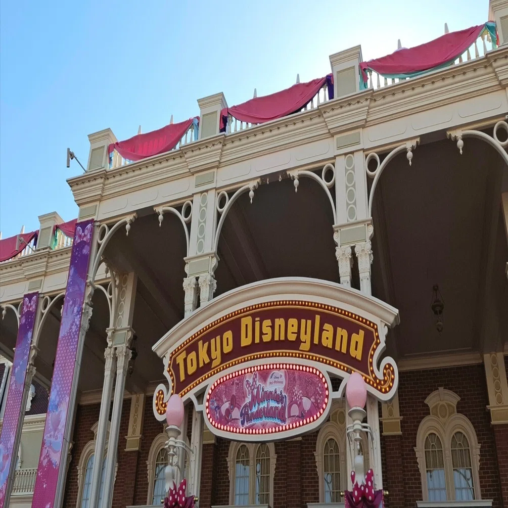 ひとりディズニー】ミニーのファンダーランドを堪能した1日🏰｜ぱだ