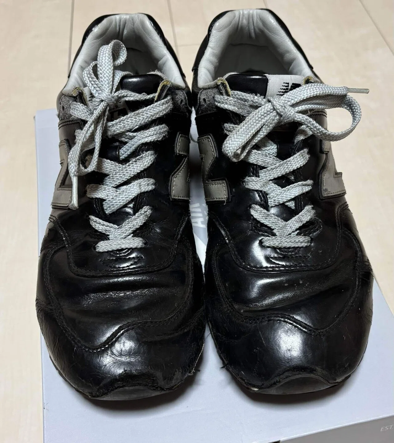 ニューバランス New Balance M576K BLACK ガラスレザー ニューバランス M576K ガラスレザーブラックをリペア（2回目）した話