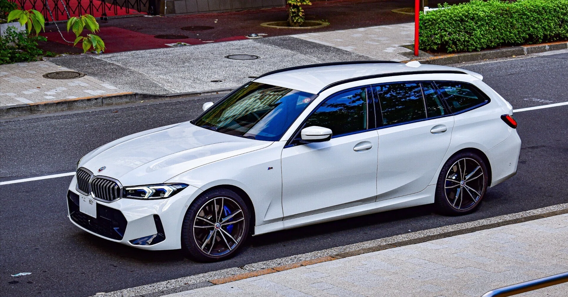 BMW 3シリーズ G20&frasl;G21は320iセダン一択だった ──4モデル乗って