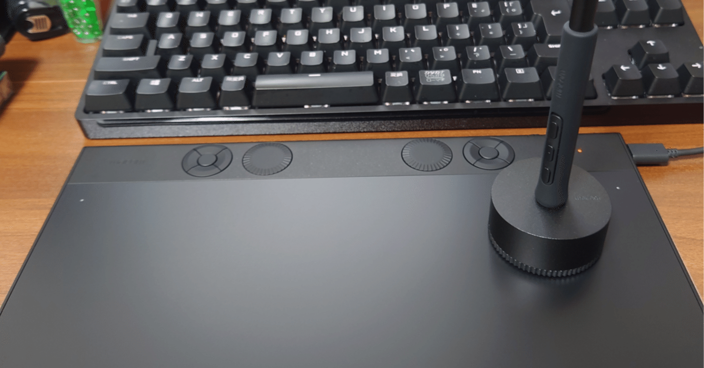2025新型Wacom板タブ】Wacom Intuos Pro medium(PTK670K0C)に買い替え