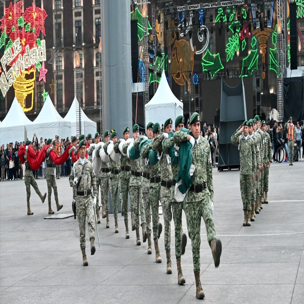 のんき大将('49メキシコ) World Traveler Dejuno Colossus 26-Inch Polycarbonate Lightweight Hards