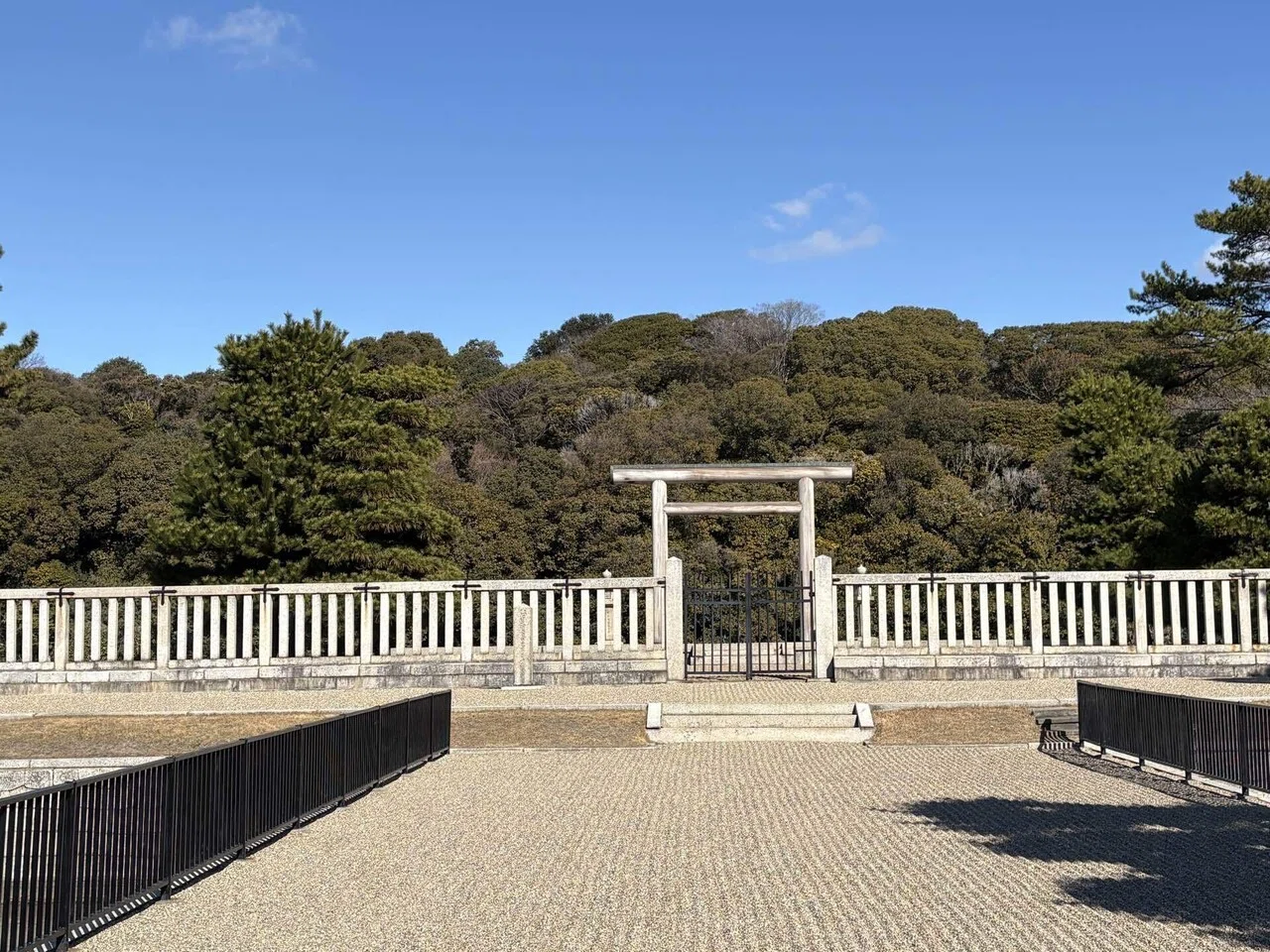 大阪観光】大仙古墳とユニバを巡る旅➄古墳バーガーと翡翠(カワセミ)と