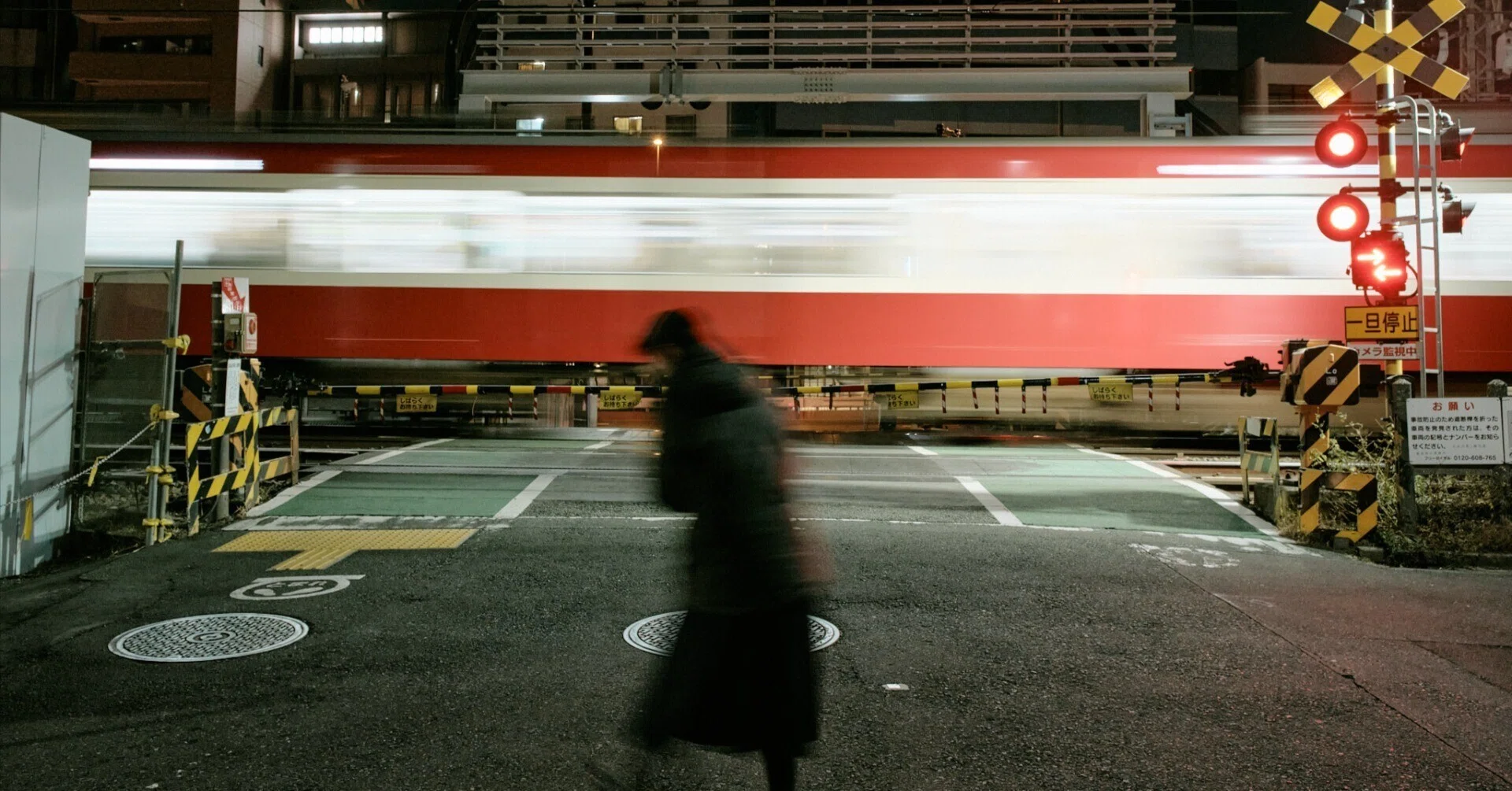 散歩スナップ】夜はどっちのカメラを使うか迷ってしまう【sigmaBF,X-T5