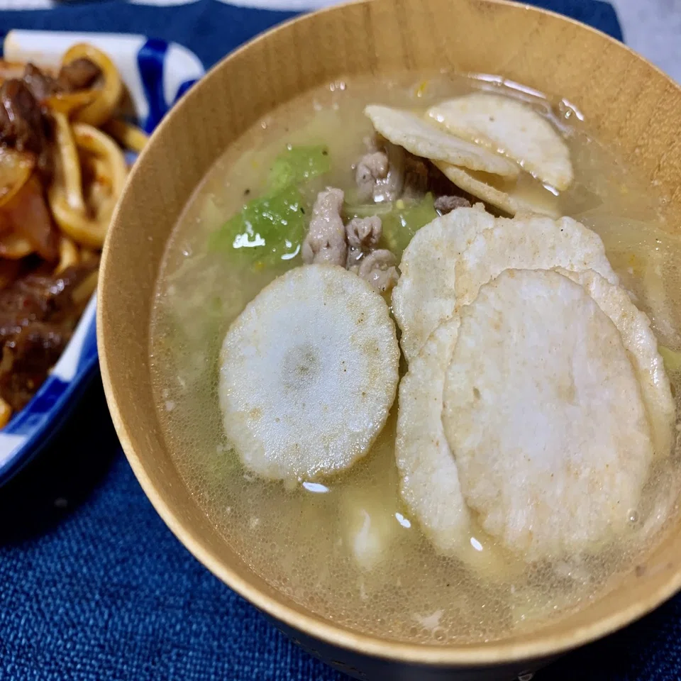 お菓子 食品 茶漬け ラーメン おつまみ ポテトチップス ブタメン 味噌汁 ブタメンチップスみそ汁〜お菓子みそ汁シリーズ〜④』｜三拍子