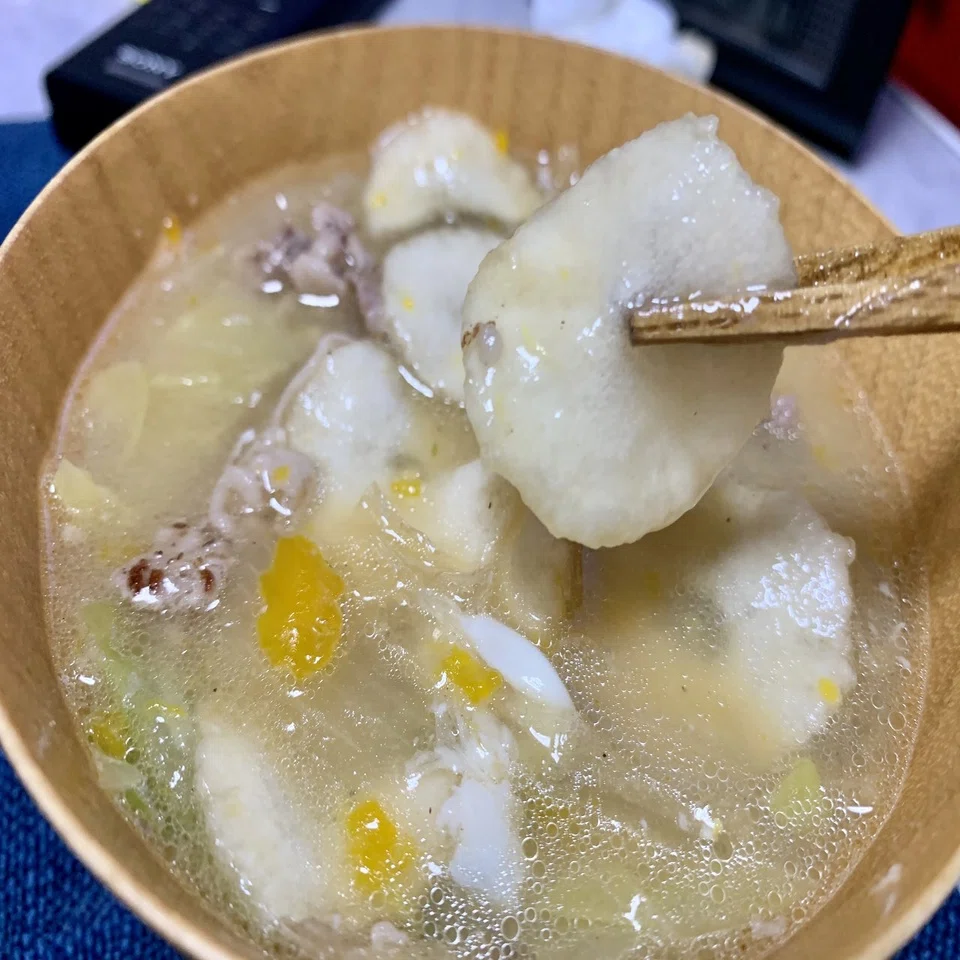 ブタメンチップスみそ汁〜お菓子みそ汁シリーズ〜④』｜三拍子