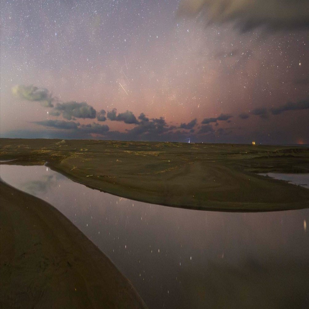 夜明け前の海へ。今年最初の天の川に会いに行く｜星空写真家・「好き