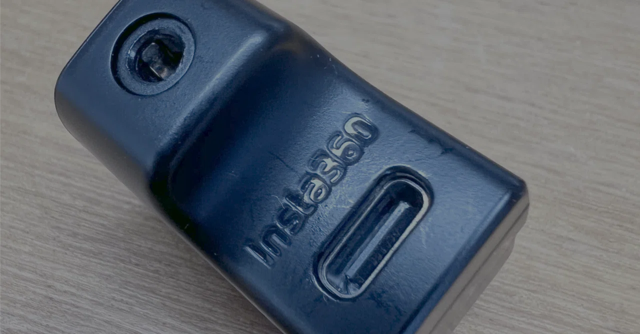 Insta360 AC Pro2が電源切れ｜愚行権(Stupid Rights)の備忘録