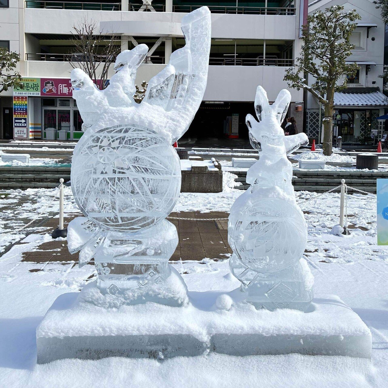 氷のオブジェ　クリスタル 数量限定：廃ガラスオブジェ 氷塊(クリア) | iichi 日々の暮らしを