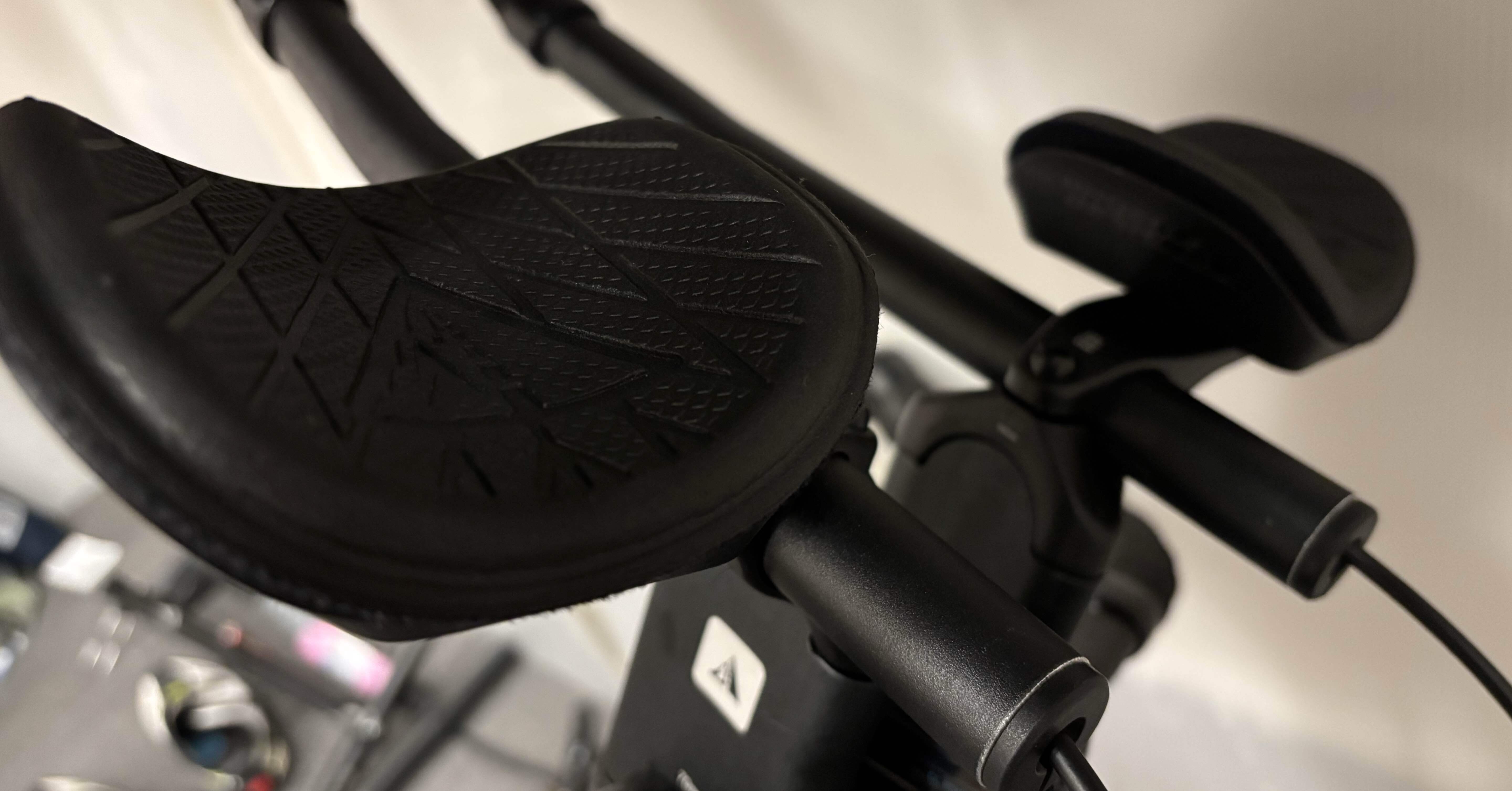 新車購入よりコスパ100倍？トライアスロンバイクのDHバーを高くする