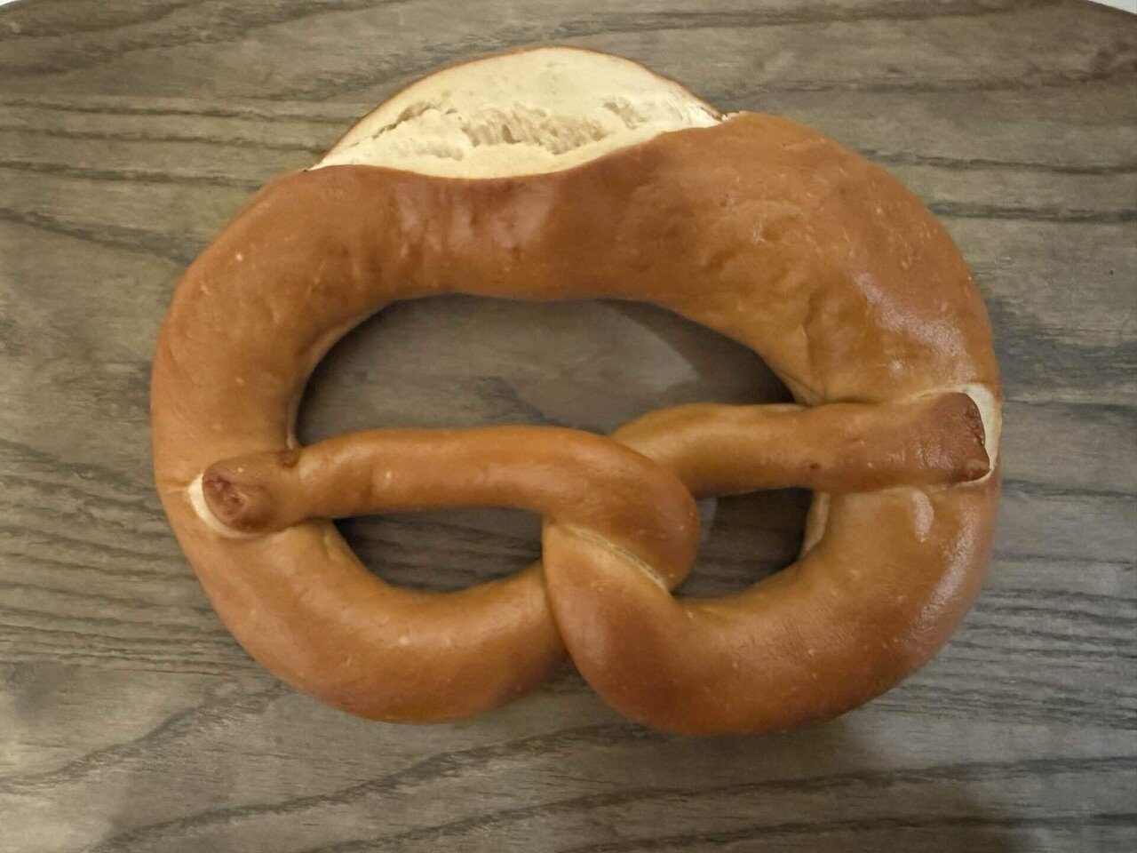 ドイツパンのあれこれ〜「ブロート」の定義、プレッツェルか