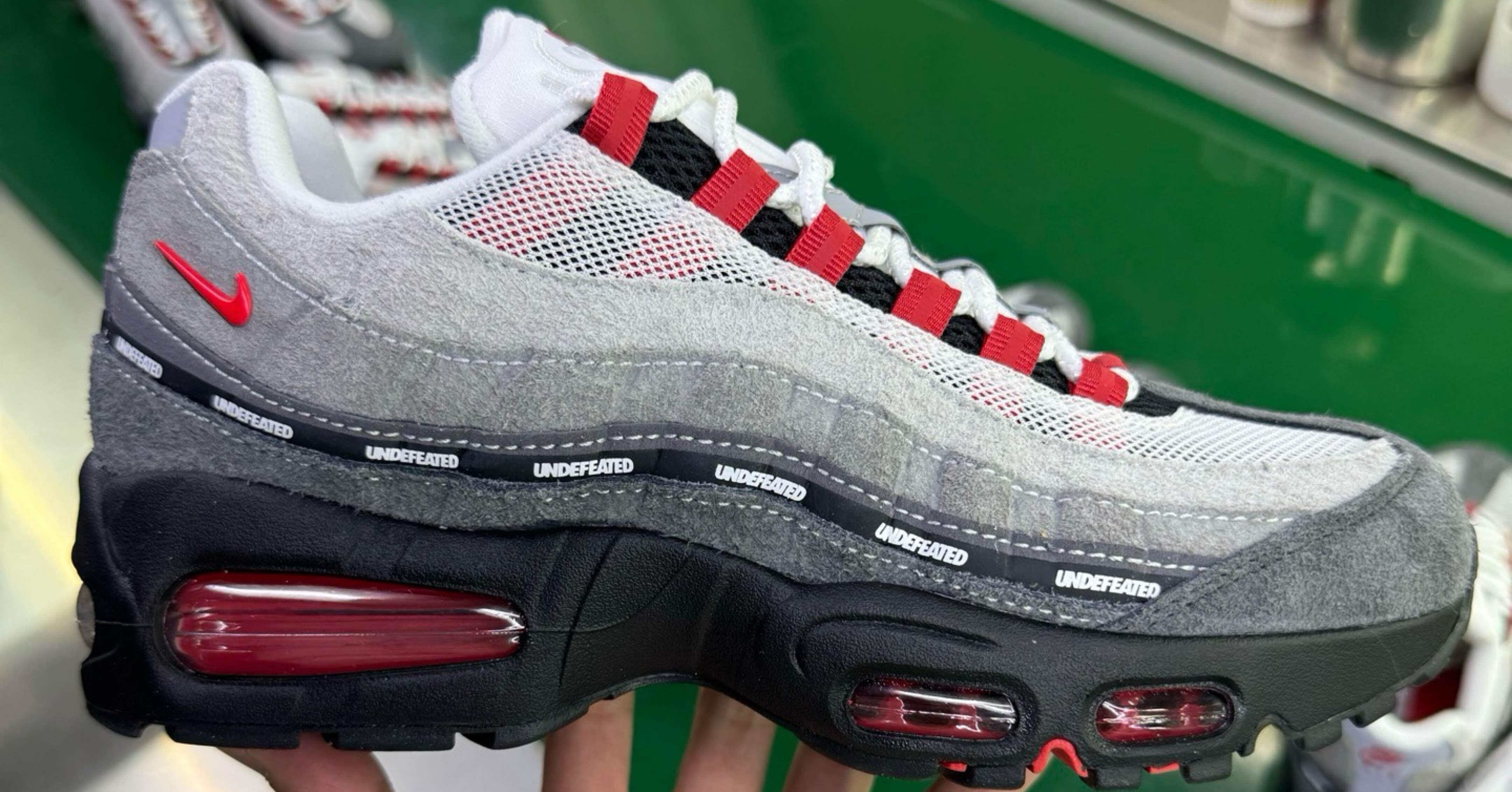 アンディフィーテッド x ナイキ エアマックス 95 SP ジオ 東京