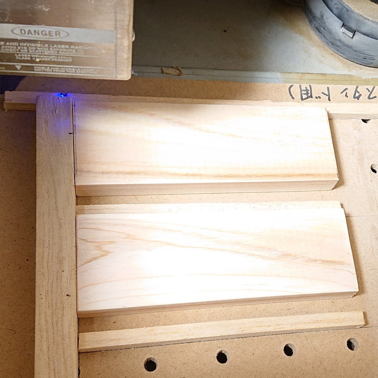 Type5スマホスタンド タブレットスタンド作品制作過程 桧材選定 レーザー加工まで Handmade Woodwork Guieen Note