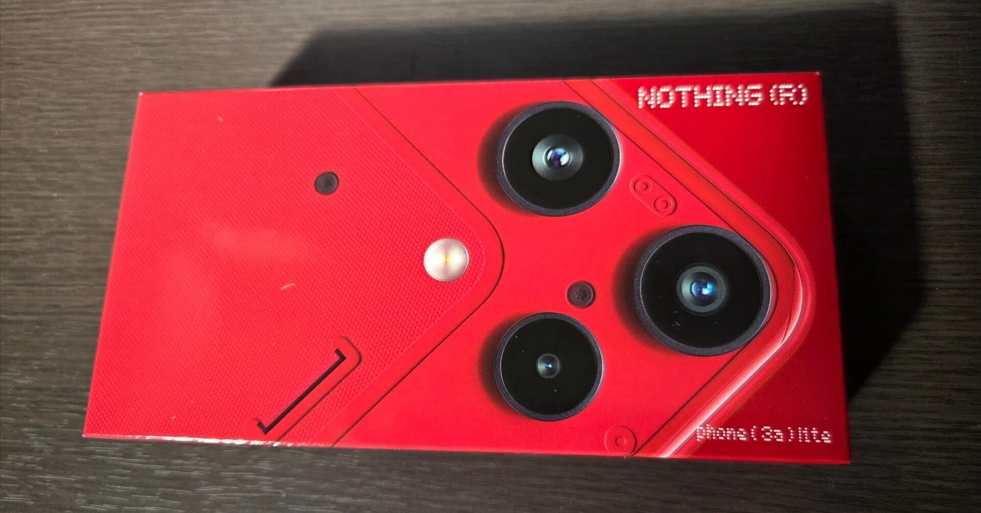 例の赤いやつ-なんだかすごい勢い?! Nothing Phone(3a)Lite ｜和 