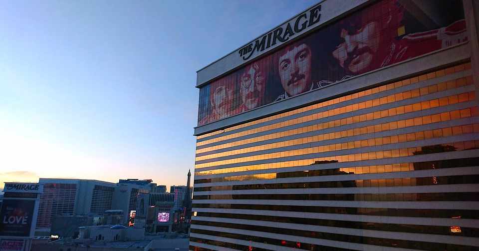 シルク ドゥ ソレイユとビートルズの共作 The Beatles Love は至高の芸術作品である Mamokami Mamoru Kamikawa Note