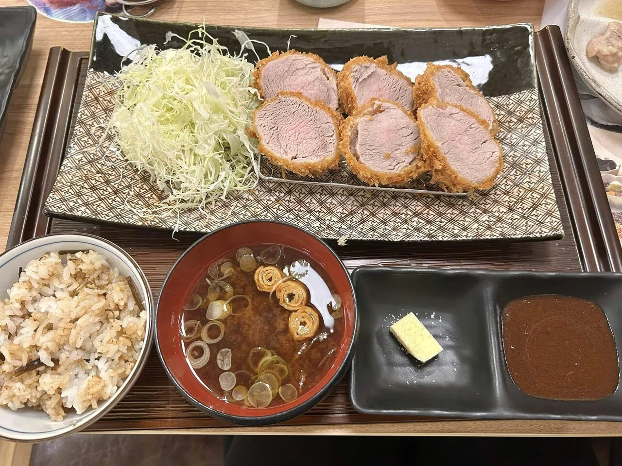 とんかつかつひろ』ブロンコビリーのとんかつ屋さんに行ってきた話