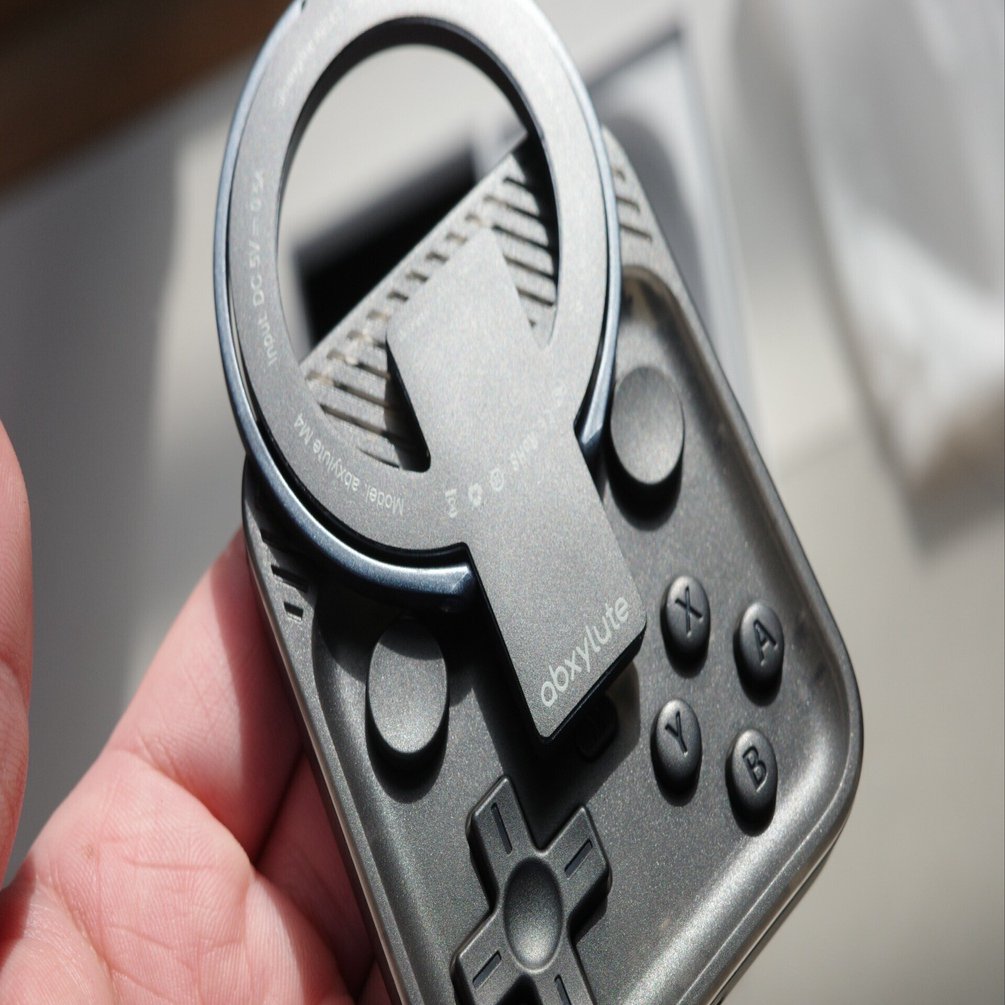 持ち運びには最適！？abxylute M4 というモバイルマグネティック