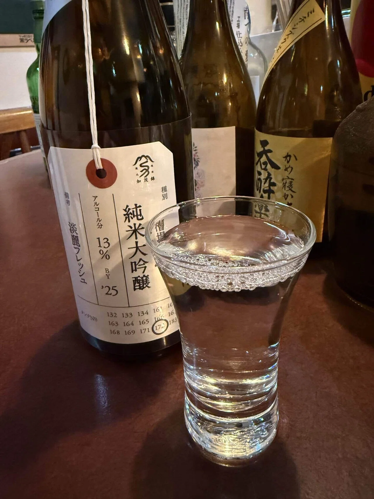 立ち飲み伊勢町】甘口フルーティー好きが飲み比べ｜荷札酒 槽場汲みと