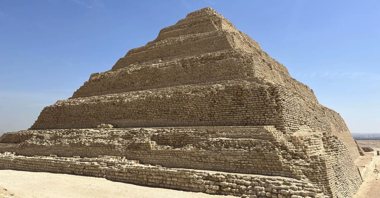ピラミッドエジプト Pyramid Complex of Amenemhat Ⅰ ピラミッドエジプト Pyramid Complex of Amenemhat Ⅰ 三大ピラミッド