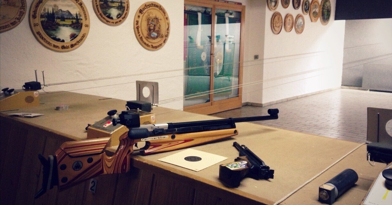 🇩🇪文化】仮装してライフル射撃？ドイツの田舎町で行われる