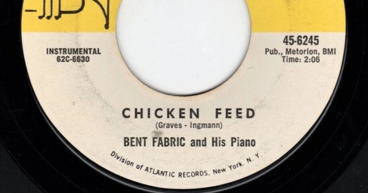 ねこふんじゃった：Bent Fabric「Chicken Feed」｜ごあ（宇宙でひとり