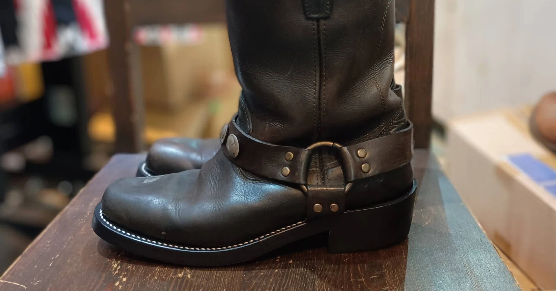 Resole/ソールカスタム】FRYE/フライハーネスブーツ+vibram#430｜CREA