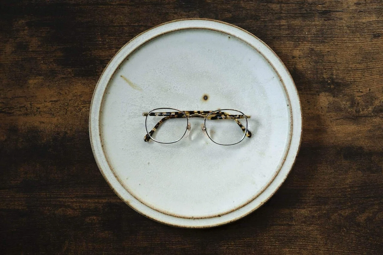 These glasses were a full-course French meal. | Robert la Roche 