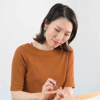 将来の夢は公務員 私がネイルに目覚めたきっかけ Mana Gloss Nail オーナーネイリスト Note