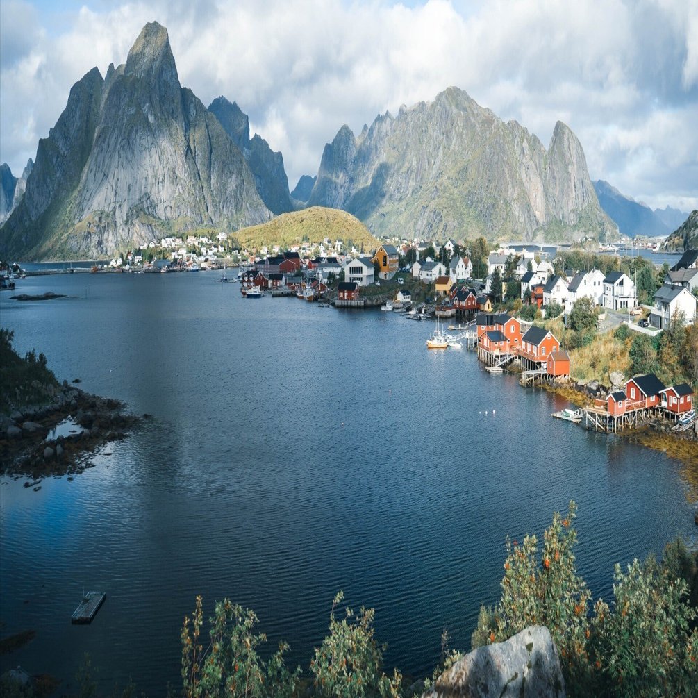 いつか」を現実にする旅。ノルウェー・ロフォーテン諸島、虹とオーロラ